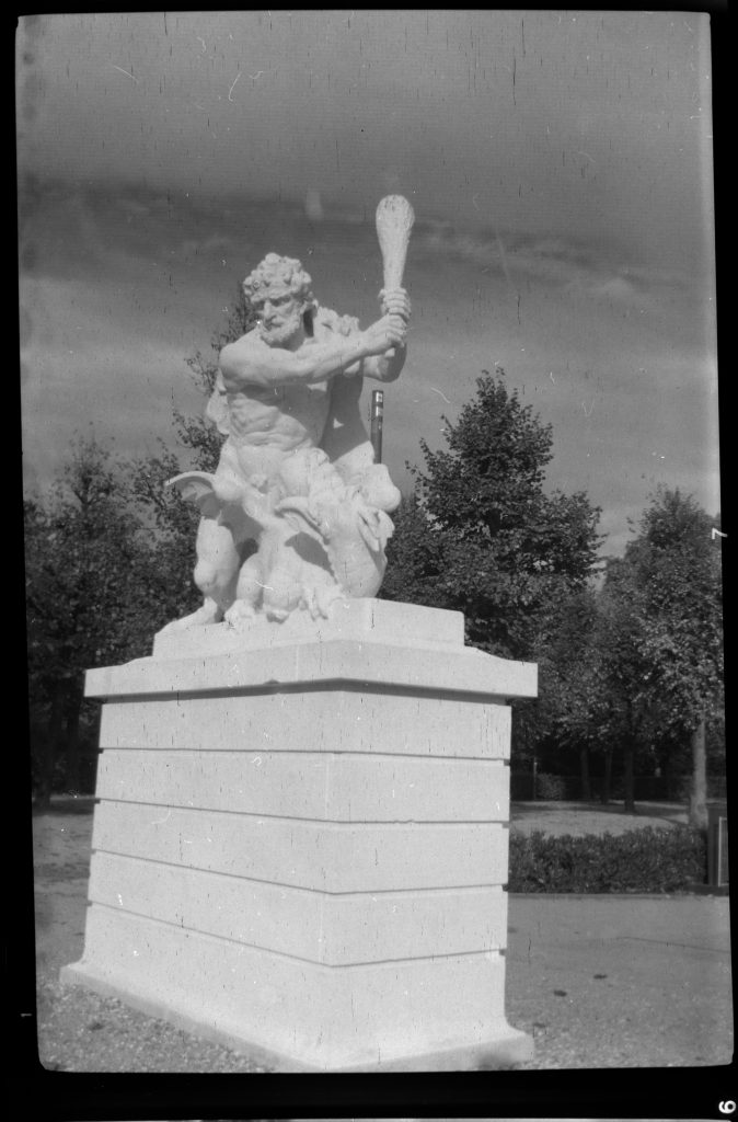 Herkules I -  Agfa Synchro Box 600 - Fomapan 200 - Blende 11