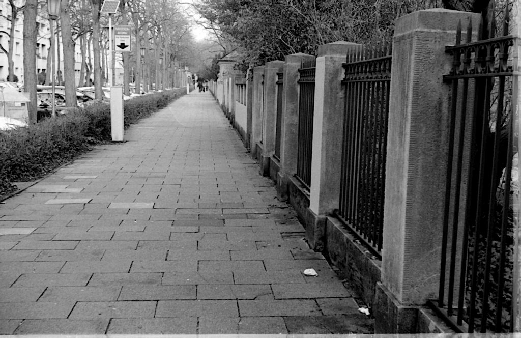 Hinterm Zoo in Karlsruhe - AGFA Silette LK Sensor mit AGFA APX 100