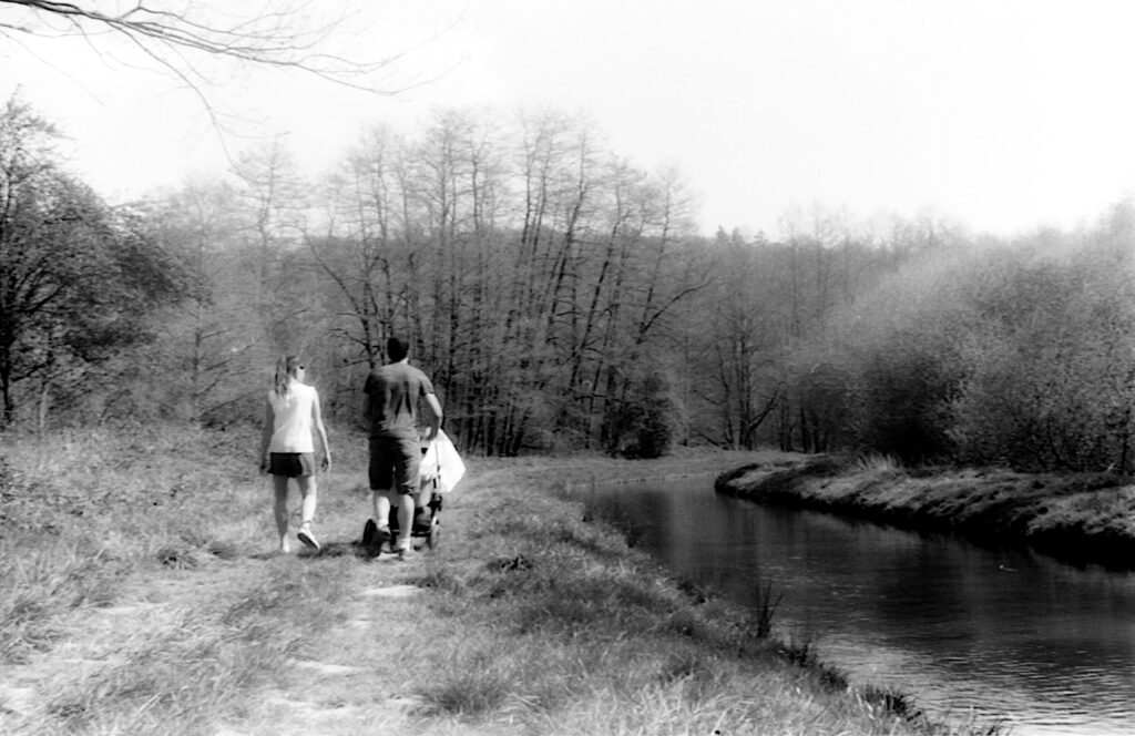 An einem Seitenkanal im Albtal - Fomapan 400 - Zeiss Ikon Continette